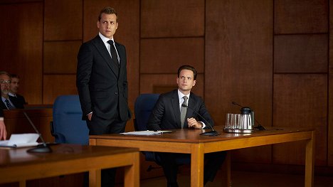 Gabriel Macht, Patrick J. Adams - Kravaťáci - Žít pro boj… - Z filmu