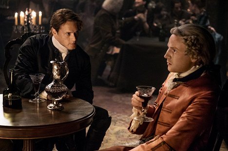 Sam Heughan, Andrew Gower - La forastera - Esto no es Escocia - De la película