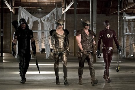 Stephen Amell, Ciara Renée, Falk Hentschel, Grant Gustin - Arrow - Leyendas de ayer - De la película