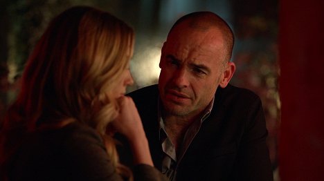 Paul Blackthorne - A zöld íjász - Lázadás - Filmfotók