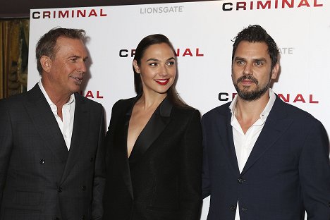 Kevin Costner, Gal Gadot, Ariel Vromen - Criminal - Un espion dans la tête - Événements