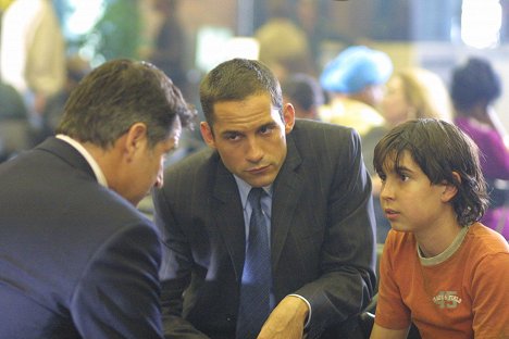 Anthony LaPaglia, Enrique Murciano - Without a Trace - Birthday Boy - Photos