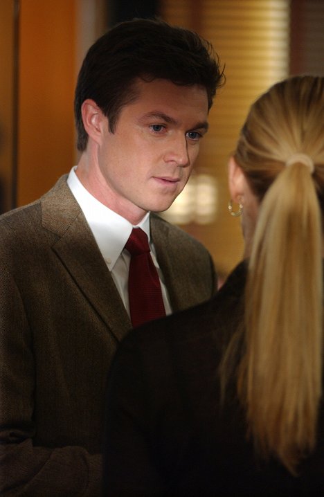 Eric Close - Without a Trace - Manhunt - Photos