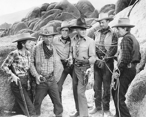 Margaret Hayes, Andy Clyde, Russell Hayden, William Boyd, James Seay - In Old Colorado - Filmfotos