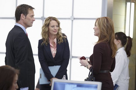 Jeffrey Nordling, Jeri Ryan, Dana Delany - Body of Proof - All in the Family - Photos