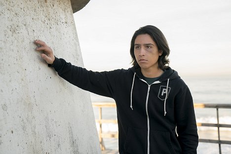 Lorenzo James Henrie - Fear the Walking Dead - Mind elbukunk - Filmfotók