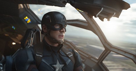 Chris Evans - Captain America: Civil War - Photos