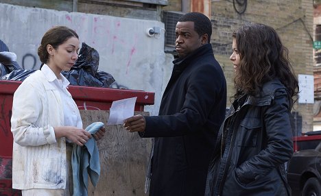 Kathryn Alexandre, Kevin Hanchard, Tatiana Maslany - Orphan Black - Formalized, Complex, and Costly - Photos