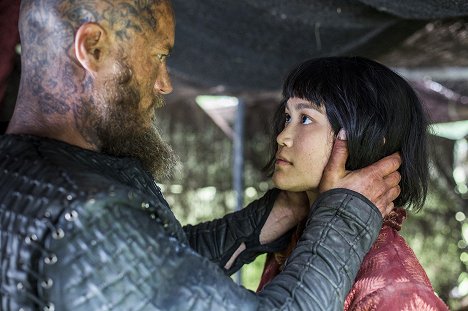 Travis Fimmel, Dianne Doan - Vikings - The Profit and the Loss - Photos