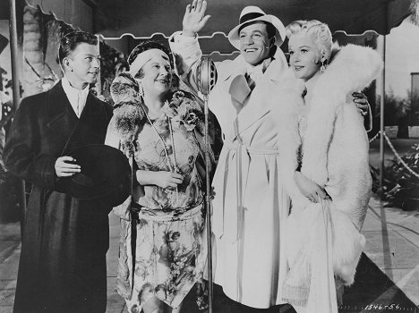 Donald O'Connor, Madge Blake, Gene Kelly, Jean Hagen - Zpívání v dešti - Z filmu