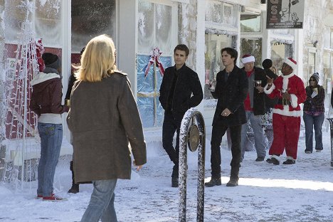 Paul Wesley, Ian Somerhalder - The Vampire Diaries - Cold as Ice - Photos