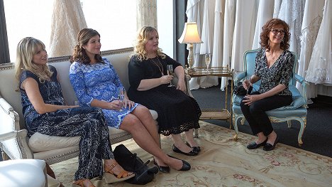 Lucy Punch, Casey Wilson, Sarah Baker, Susan Sarandon - Šílená matka - Z filmu