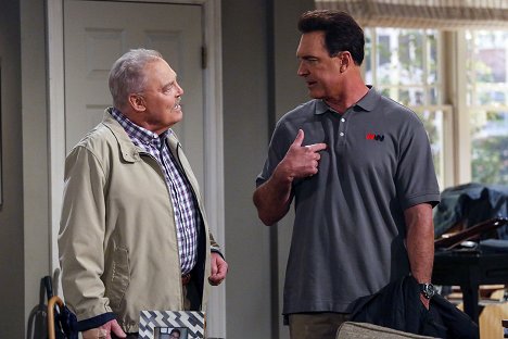 Stacy Keach, Patrick Warburton - Crowded - Given to Fly - Z filmu