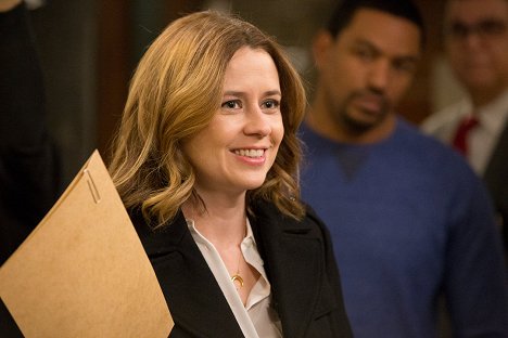 Jenna Fischer - The Mysteries of Laura - The Mystery of the Political Operation - Photos