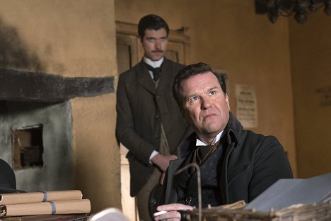 Jack Hickey, Douglas Hodge - Penny Dreadful - Fleisch und Blut - Filmfotos