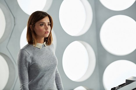 Jenna Coleman - Doctor Who - In Teufels Küche - Filmfotos