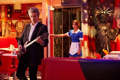 Peter Capaldi, Jenna Coleman - Doctor Who - Hell Bent - Photos