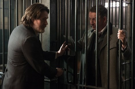 Donal Logue, Sean Pertwee - Gotham - Pinewood - Z filmu