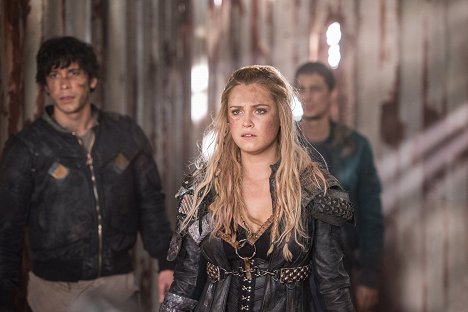 Eliza Taylor - The 100 - Join or Die - Photos