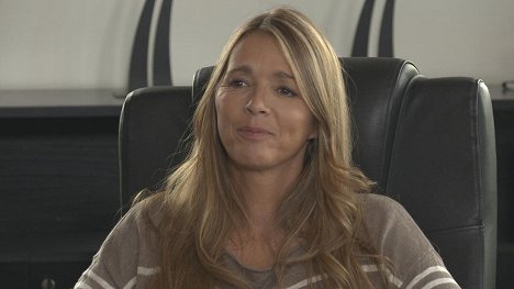 Hélène Rolles - Les Mystères de l'amour - L'arme du crime - Kuvat elokuvasta