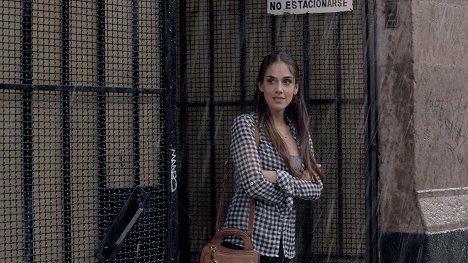 Sandra Echeverría - Busco novio para mi mujer - Z filmu
