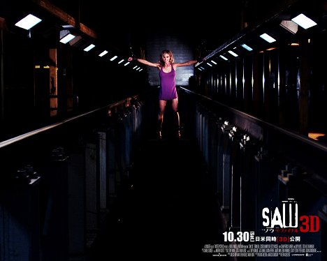 Betsy Russell - Saw 3D - Fotosky