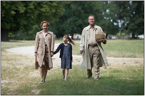 Eszter Ónodi, Petra Hovanyecz, Tibor Gáspár - Mamuśka i inni pomyleńcy w rodzinie - Z filmu