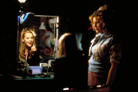 Reese Witherspoon, Jennifer Coolidge - Una rubia muy legal - De la película