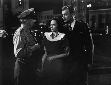 Earle S. Dewey, Teresa Wright, Joseph Cotten - Shadow of a Doubt - Z filmu