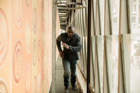 Idris Elba - Bastille Day - Van film