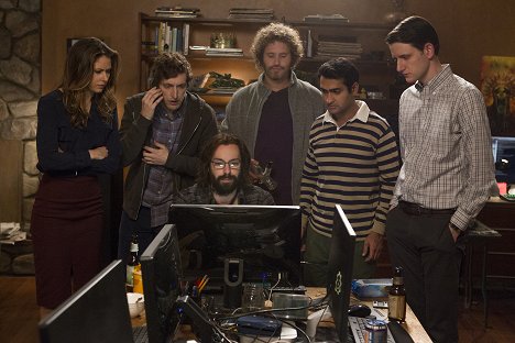 Amanda Crew, Thomas Middleditch, Martin Starr, T.J. Miller, Kumail Nanjiani, Zach Woods - Silicon Valley - Maleant Data Systems Solutions - Photos
