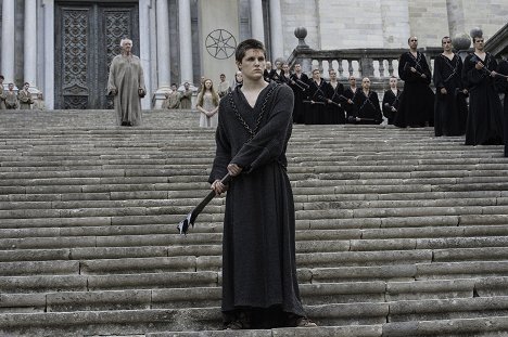 Eugene Simon - Game of Thrones - Blood of My Blood - Photos