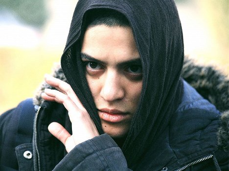 Shayesteh Irani - Espejos enfrentados - De la película