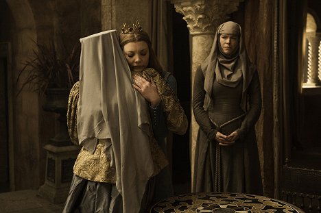 Natalie Dormer, Hannah Waddingham - Game of Thrones - The Broken Man - Photos