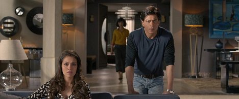 Waluscha De Sousa, Shahrukh Khan - Fan - Do filme