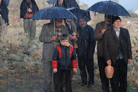 Yaşar Akın, Bertan Ceylan - Umut - Kuvat elokuvasta