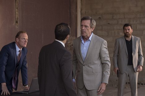 Alistair Petrie, Hugh Laurie - The Night Manager - Episode 6 - Film