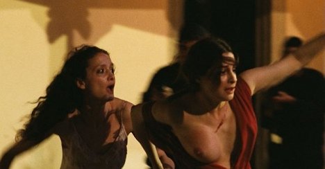 Amira Casar - Nuit de chien - Z filmu
