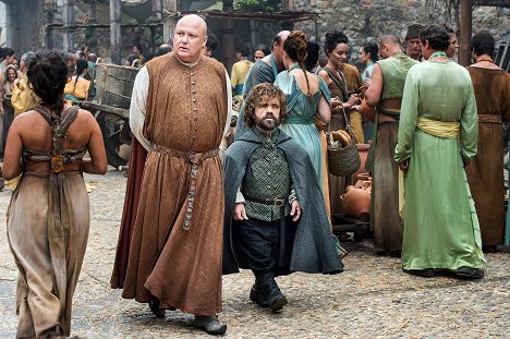 Conleth Hill, Peter Dinklage - Game of Thrones - No One - Photos