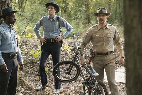 Rob Morgan, John Reynolds, David Harbour - Stranger Things - Chapter One: The Vanishing of Will Byers - Photos