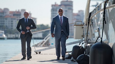Rob Corddry, Dwayne Johnson - Ballers - Move the Chains - Photos