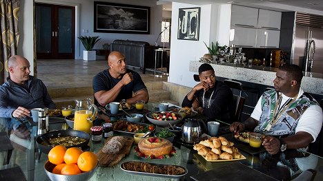 Rob Corddry, Dwayne Johnson - Ballers - Ricky rastet aus - Filmfotos