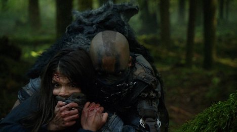 Marie Avgeropoulos, Ricky Whittle - The 100 - His Sister's Keeper - Photos