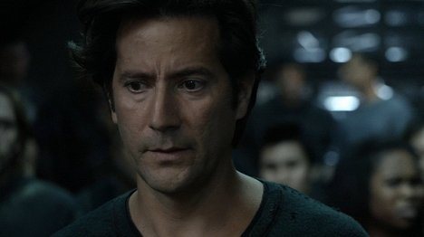 Henry Ian Cusick - The 100 - Contents Under Pressure - Photos