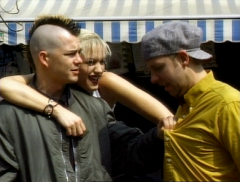 Adrian Young, Gwen Stefani, Tom Dumont - No Doubt - Oi To The World - Filmfotos