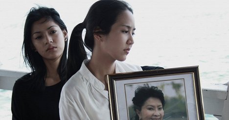 Apinya Sakuljaroensuk, Akamsiri Suwannasuk - Padang Besar - Filmfotos