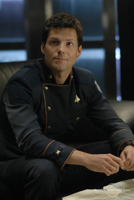 Jamie Bamber - Hviezdna loď Galactica: Britva - Z filmu