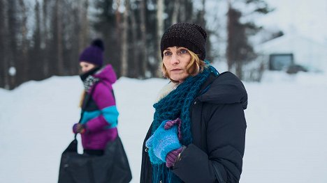 Linda Tuomenvirta, Jonna Järnefelt - Talvisydän - Filmfotos