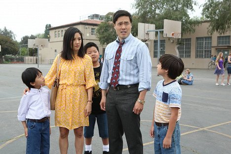 Ian Chen, Constance Wu, Hudson Yang, Randall Park, Forrest Wheeler - Huangovi v Americe - Pilot - Z filmu