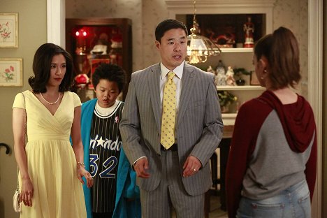 Constance Wu, Hudson Yang, Randall Park - Huangovi v Americe - Showdown at the Golden Saddle - Z filmu